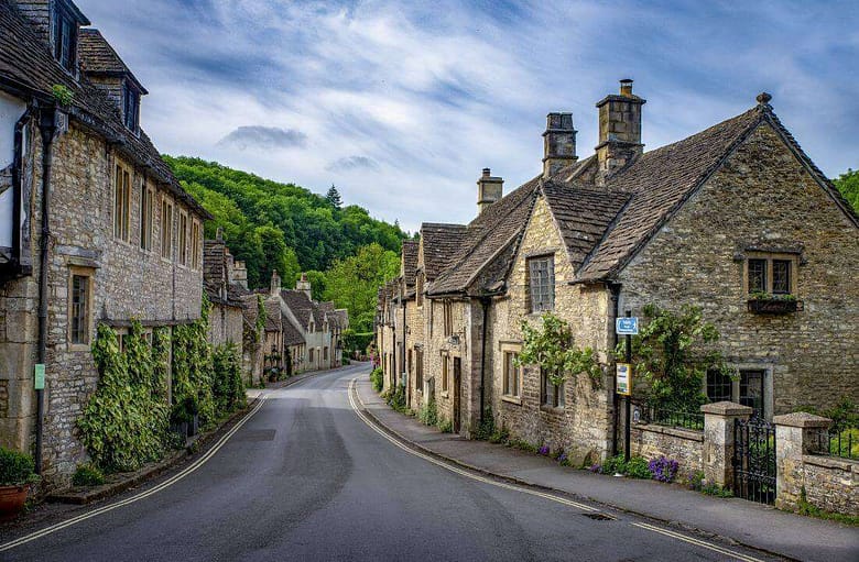 castle-combe-uk